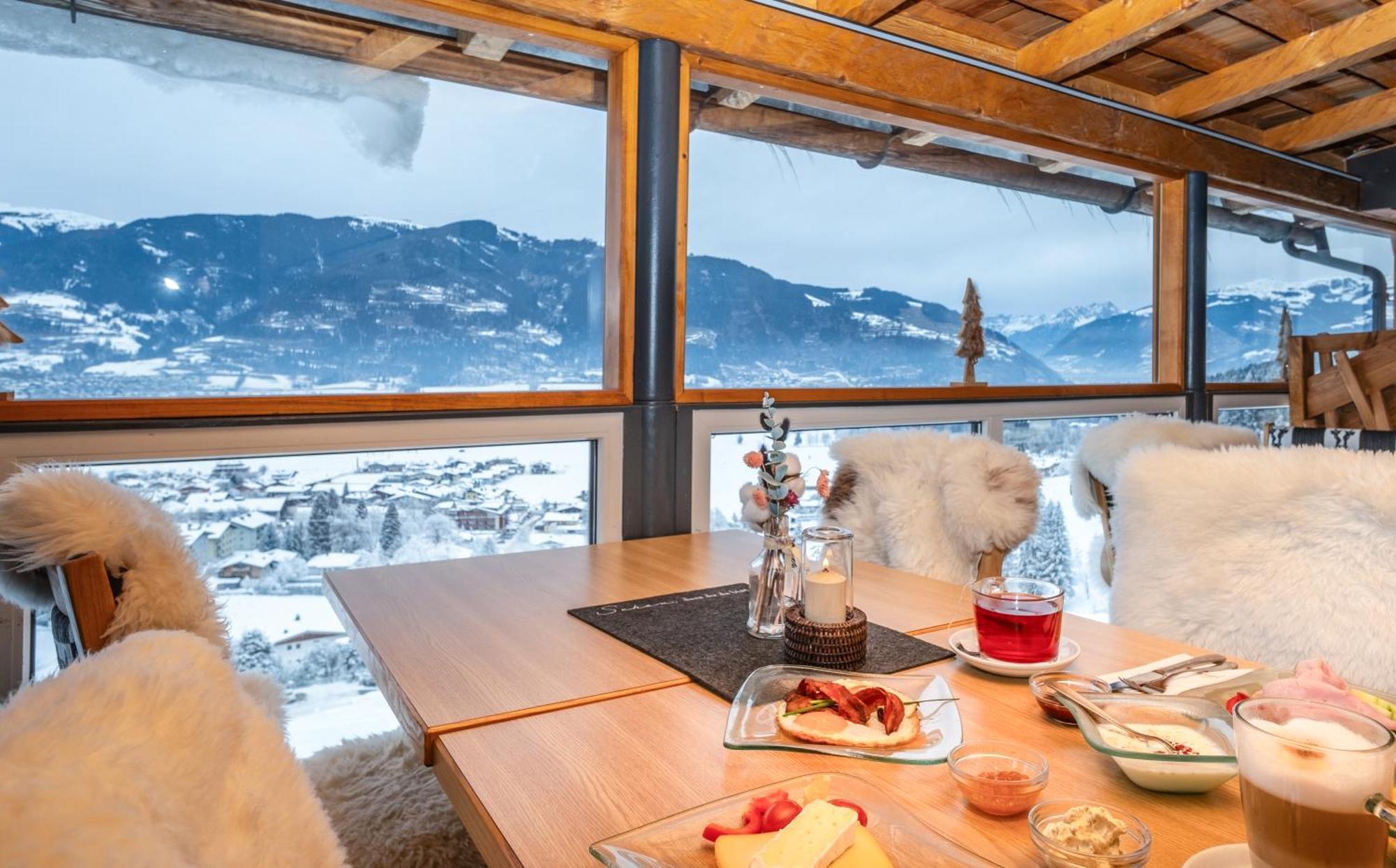 Panorama Hotel Guggenbichl - Inkl Sommerkarte, Einmaliger Eintritt Ins Tauern Spa & Bester Ausblick Ueber Kaprun Exterior photo